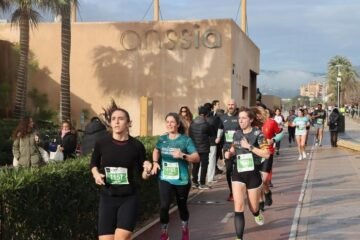 Lucas Mola y Marga Llobera triunfan en la Cursa SNIP Marina Mallorca Portitxol