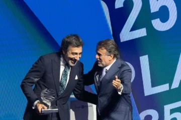 Jordi Évole y Juan del Val reavivan su enfrentamiento tras el Premio Planeta en ‘La Roca’