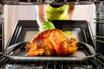 Precio de la luz hoy, domingo 18 de enero, por horas: este es el momento en el que podrás preparar la comida de la semana