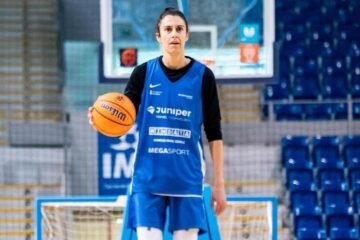 El Azulmarino defiende el liderato en el estreno de Alba Torrens