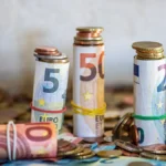 Estos son los movimientos de efectivo vigilados por Hacienda y castigados con hasta 150.000 euros de multa