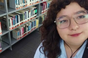 Charlie Cortés Antilao consolida su debut literario con una fantasía romántica de identidad y valentía