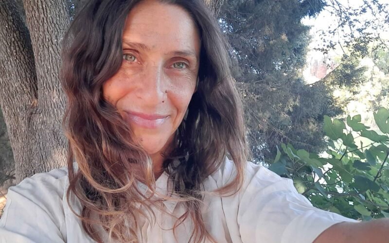 Beatriz Vidal retrata la vida entre paredes en una novela tan incómoda como necesaria