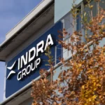 Un fondo estadounidense mete más presión para culminar la integración de Indra con Escribano