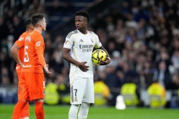 Lo que no se vio del Real Madrid – Real Sociedad: la afición de la Real pidió con ironía «otro penalti» y el Madrid fue feliz sin Mbappé