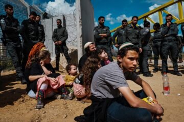 La Justicia francesa emite órdenes de arresto contra dos activistas franco-israelíes por complicidad con el genocidio