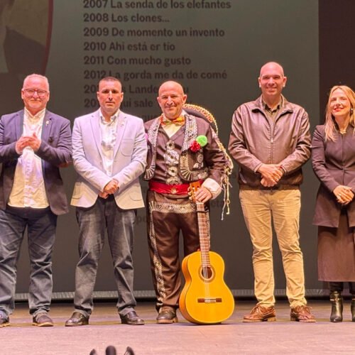 Alegría y aplausos en la entrega de las Caballas de Oro en el COAC 2026