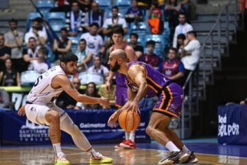 El Palmer Basket paga muy caro su segundo cuarto ante el Obradoiro