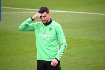 El Ministerio Fiscal pide diez años y medio de prisión para el jugador del Elche Rafa Mir por agresión sexual agravada