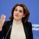 Ribera rechaza reformar de nuevo el mercado eléctrico de la UE y eliminar el precio al CO2