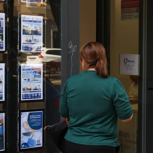 Así es cómo la declaración de la Renta podría ayudar a los españoles a conseguir la mitad de la entrada para comprar una vivienda