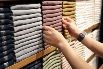 La patronal de Inditex y H&M llega a un preacuerdo nacional sobre salarios y jornada laboral que afecta a 200.000 trabajadores