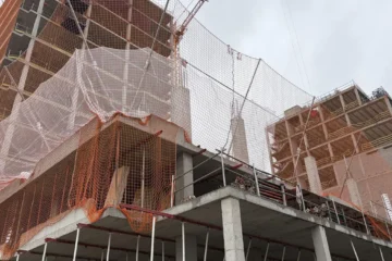 La construcción pide que los precios se revisen por la guerra de Irán para evitar el freno al desarrollo de infraestructuras y viviendas