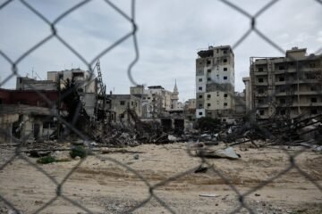 Última hora del ataque de Estados Unidos e Israel contra Irán, en directo | Estados Unidos ataca instalaciones de misiles iraníes cerca del estrecho de Ormuz