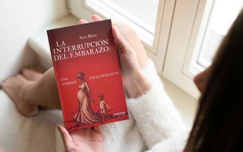 Sara Blanc aborda un debate social complejo desde la reflexión histórica y científica