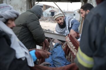 Varios centenares de muertos en un ataque aéreo contra un centro sanitario de Kabul