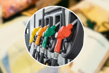 Un economista desvela los trucos para ahorrar hasta 40 euros por depósito ante la subida descontrolada del combustible