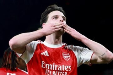 El Arsenal, a cuartos y candidato a todo