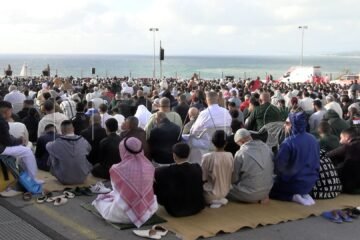 Eid al-Fitr: suspendida la Musal-la por las lluvias, el rezo será en las mezquitas