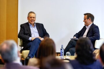 Antonio Gómez Caamaño, consejero gallego de Sanidad: «Hay que hacer autocrítica: no se ha cuidado lo suficiente a los profesionales sanitarios»