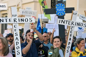 La Justicia europea tumba de facto la ley española de interinos y obliga a convertir en fijos a casi un millón de trabajadores públicos temporales: «No hay alternativa»