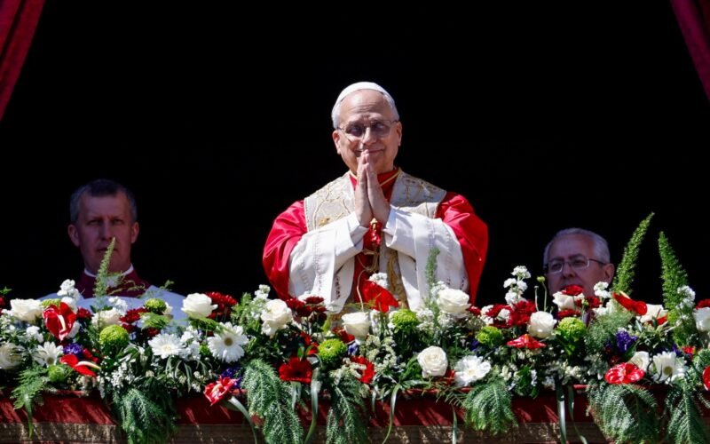 El papa León XIV urge en su mensaje de Pascua a acabar con las guerras y buscar la paz con el diálogo