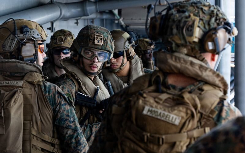 Salvar al aviador herido en Irán: una operación peligrosa, compleja y contra reloj