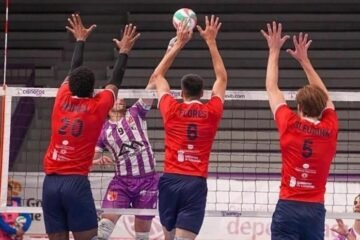 El ConectaBalear Manacor golpea primero en los cuartos de final por el título