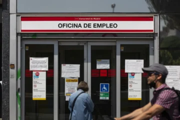 Ser autónomo y cobrar el paro a la vez: el SEPE aclara los requisitos y el plazo clave para no perder la prestación