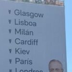 Florentino arranca la campaña con una lona frente al Bernabéu a la espera de Riquelme