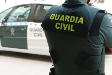 Hallados los cuerpos de un guardia civil, su mujer y su hijo en un cuartel de Alicante, en un presunto caso de violencia machista