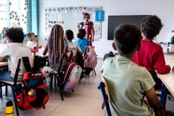 El programa de auxiliares de conversación en colegios se salva tras el conflicto entre el Gobierno y algunas autonomías
