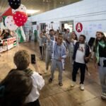 Los activistas de la Flotilla llegan al aeropuerto de El Prat con denuncias de agresiones de los soldados de Israel