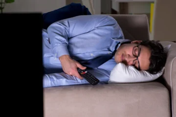 Una sentencia del Tribunal Supremo lo confirma: tu empresa te debe un día libre si un festivo coincide con el descanso semanal