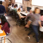 Cataluña vuelve a liderar la pérdida de empresas por cambio de domicilio social mientras Madrid capta cada vez más sedes