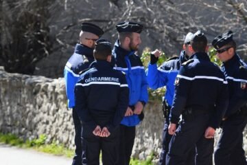 Once muertos al estrellarse una avioneta en Francia