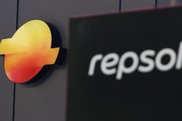 Repsol firma un acuerdo para desarrollar otro yacimiento en Venezuela