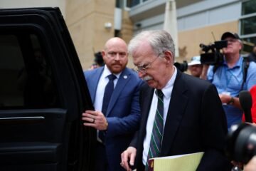 El exasesor de Trump John Bolton se declara culpable de manejo indebido de documentos secretos