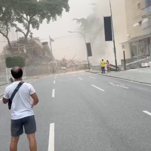 Dos potentes terremotos de 7,2 y 7,5 de magnitud sacuden el norte de Venezuela y golpean Caracas