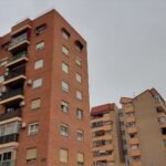 Un inversor inmobiliario nos insta a adquirir una vivienda ahora pese a su elevado precio: «Compra ya porque no vamos a ser capaces de construir nada»