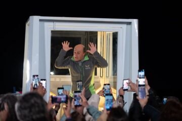 ‘Atasco 4’ convierte el papamóvil en la nueva cabina de José Luis López Vázquez