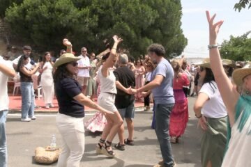 Rocío Soto y Fran Amado ponen el broche de oro a la romería de San Antonio