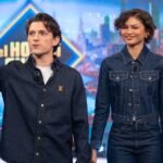 Zendaya demuestra sus dotes para hacer ganchillo y Tom Holland anuncia una importante modificación en su traje de Spiderman en ‘El Hormiguero’
