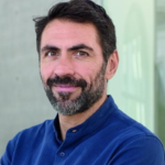 Daniel Lumera, biólogo naturalista: «Basta con meditar 12 minutos al día para ver los primeros resultados»