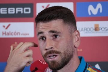 Unai Simón: «¿Convencer a Lamine para que defienda? Creo que tenéis una imagen diferente de él»