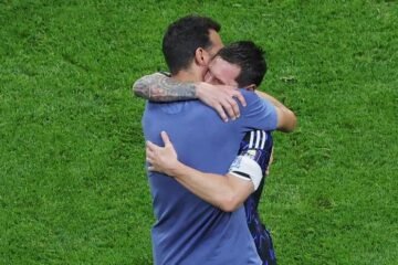 Lionel Scaloni, tras la remontada de Argentina: «Sin palabras, somos únicos, vamos a dejarnos todo para ganar»