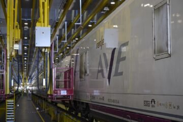 Un muerto y dos heridos en un accidente en un taller de Renfe en Madrid