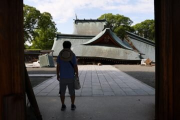La cifra de muertos en el terremoto de Japón se eleva ya a 18 mientras prosigue la búsqueda de desaparecidos