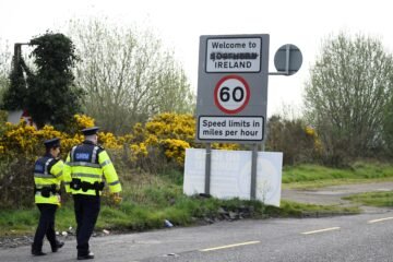 Interceptado un coche bomba cerca de la frontera entre Irlanda e Irlanda del Norte
