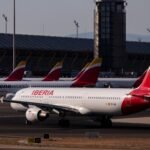 Iberia Joven: así puedes conseguir hasta un 15% de descuento en vuelos si tienes menos de 30 años
